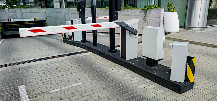 Custom Gate Design & Integration Keystone